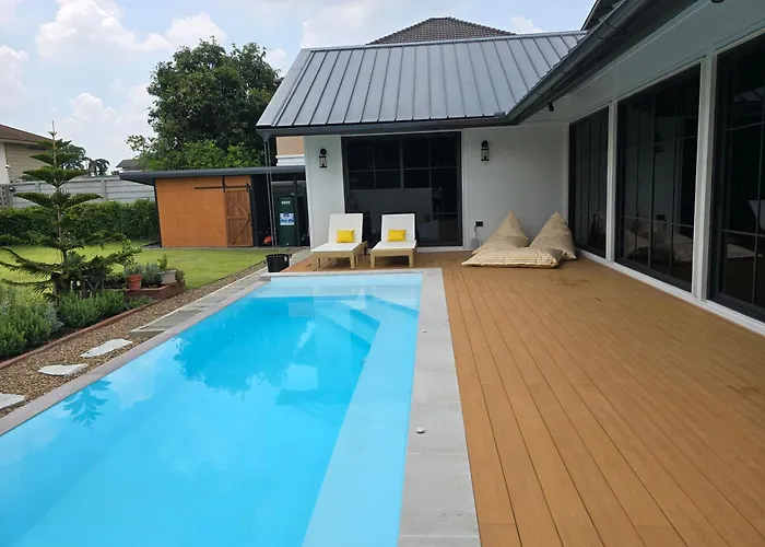 別墅 Drizzle Pool And Pillows